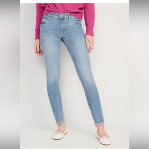 Old Navy Rockstar Skinny Jeans size 10